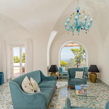 Penthouse Donna Carmela אנה קאפרי