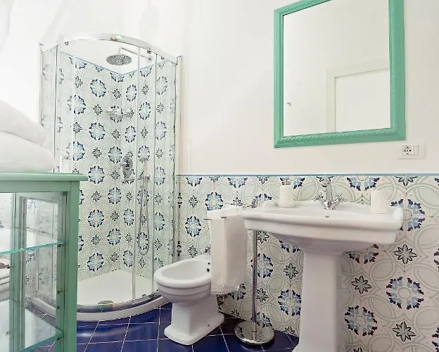 Penthouse Donna Carmela אנה קאפרי