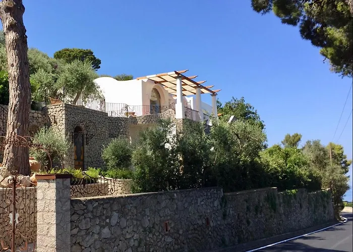 Penthouse Donna Carmela *