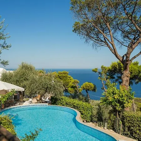 Penthouse Donna Carmela *