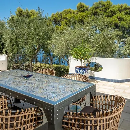 Penthouse Donna Carmela *