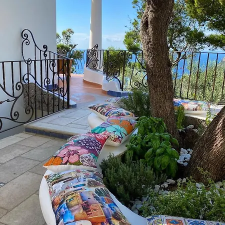 Villa Penthouse Donna Carmela