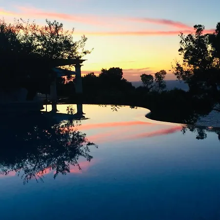 Penthouse Donna Carmela Villa *