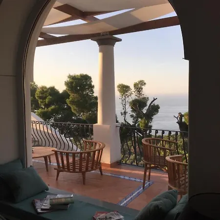 Penthouse Donna Carmela *