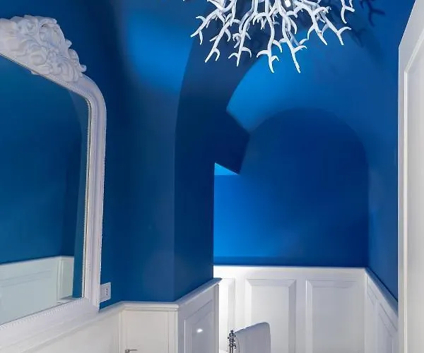 Penthouse Donna Carmela Villa *