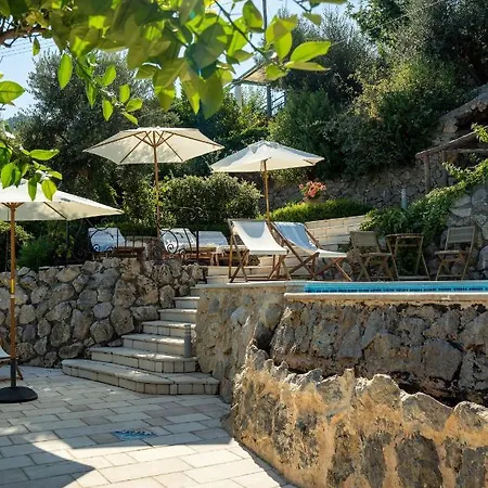 וילה Penthouse Donna Carmela אנה קאפרי