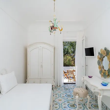 וילה Penthouse Donna Carmela אנה קאפרי